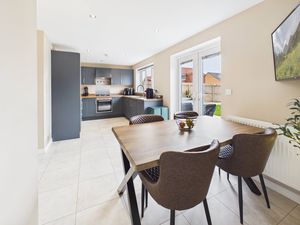 Kitchen, Dining- click for photo gallery